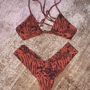 Skatie bikini XS top S bottom